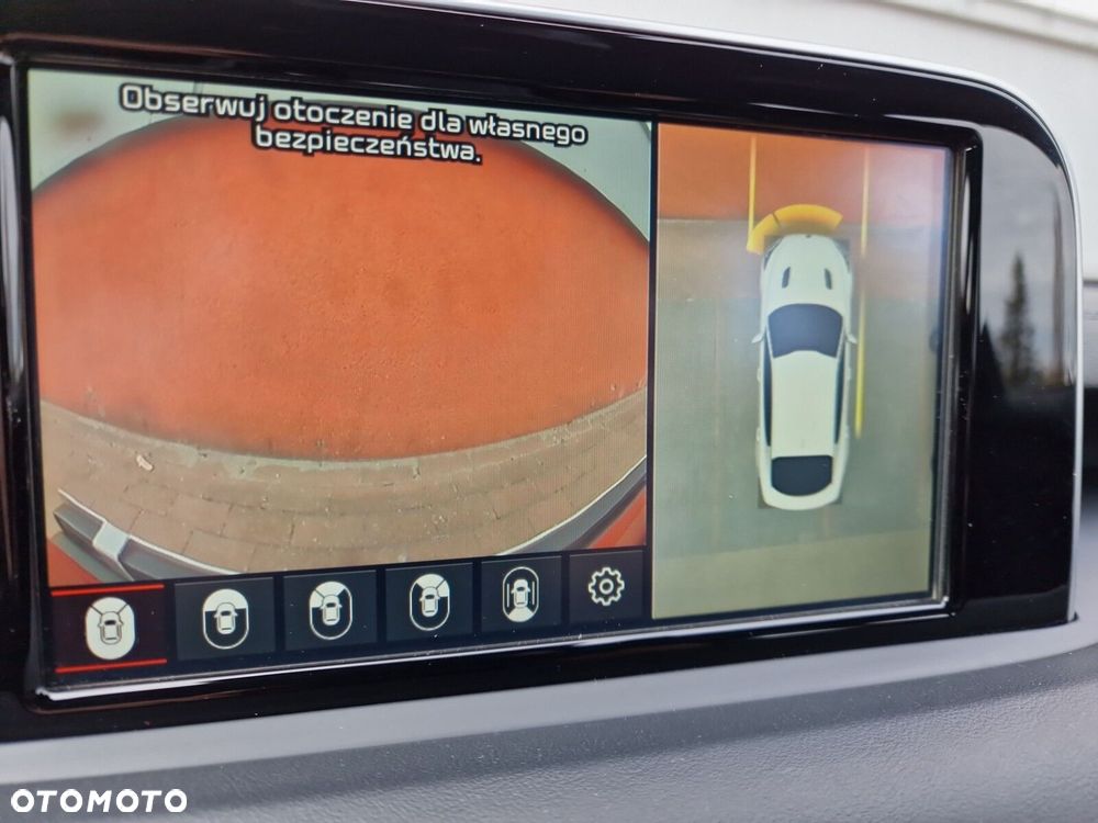 Kia Stinger 2.0 T-GDI GT Line - 28