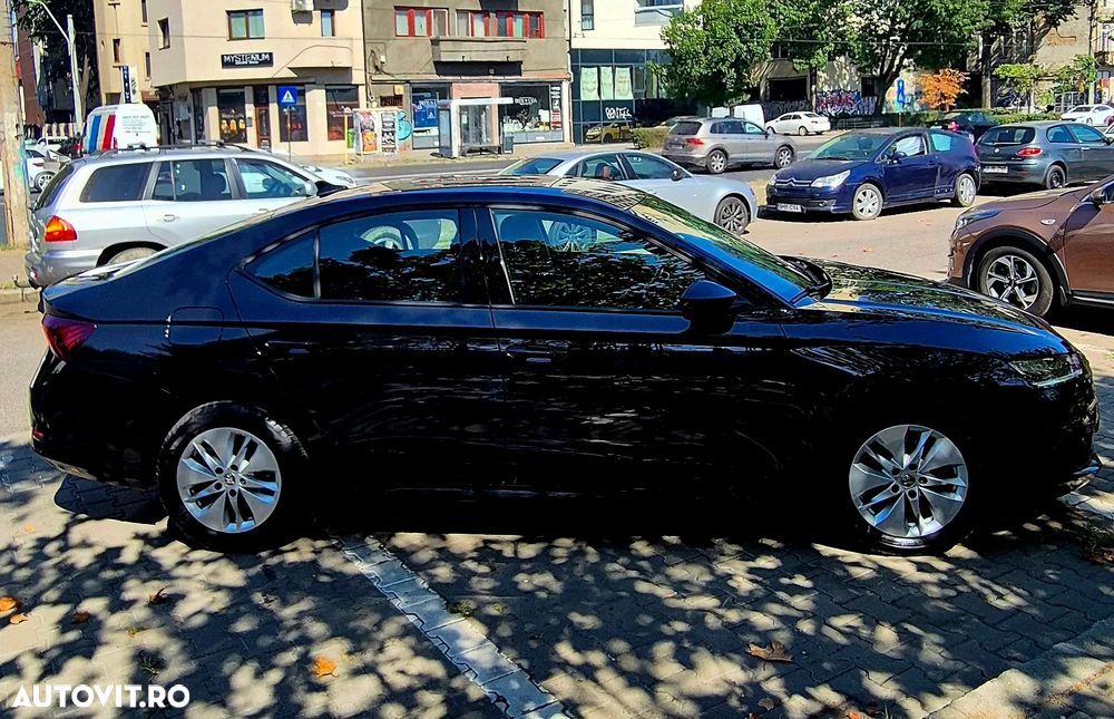 Skoda Octavia 2.0 TDI DSG Style - 20