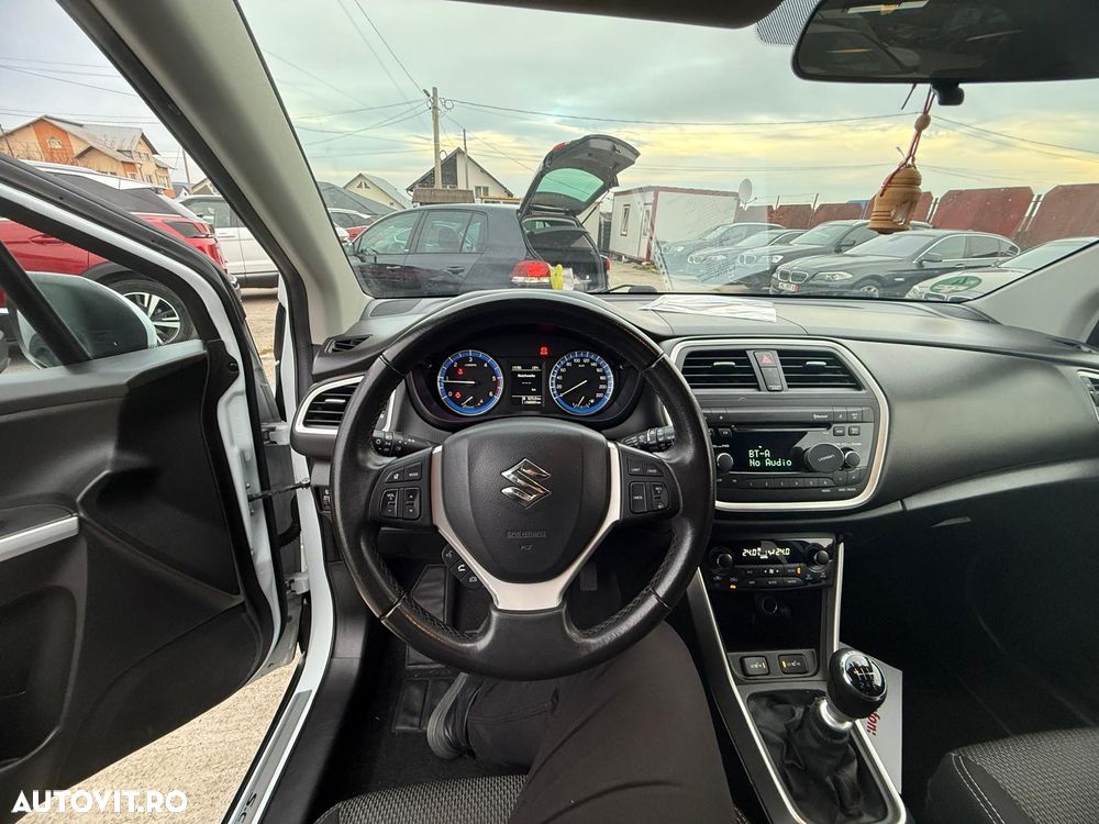 Suzuki S-Cross 1.6 DDIS 4x2 Comfort+ - 17