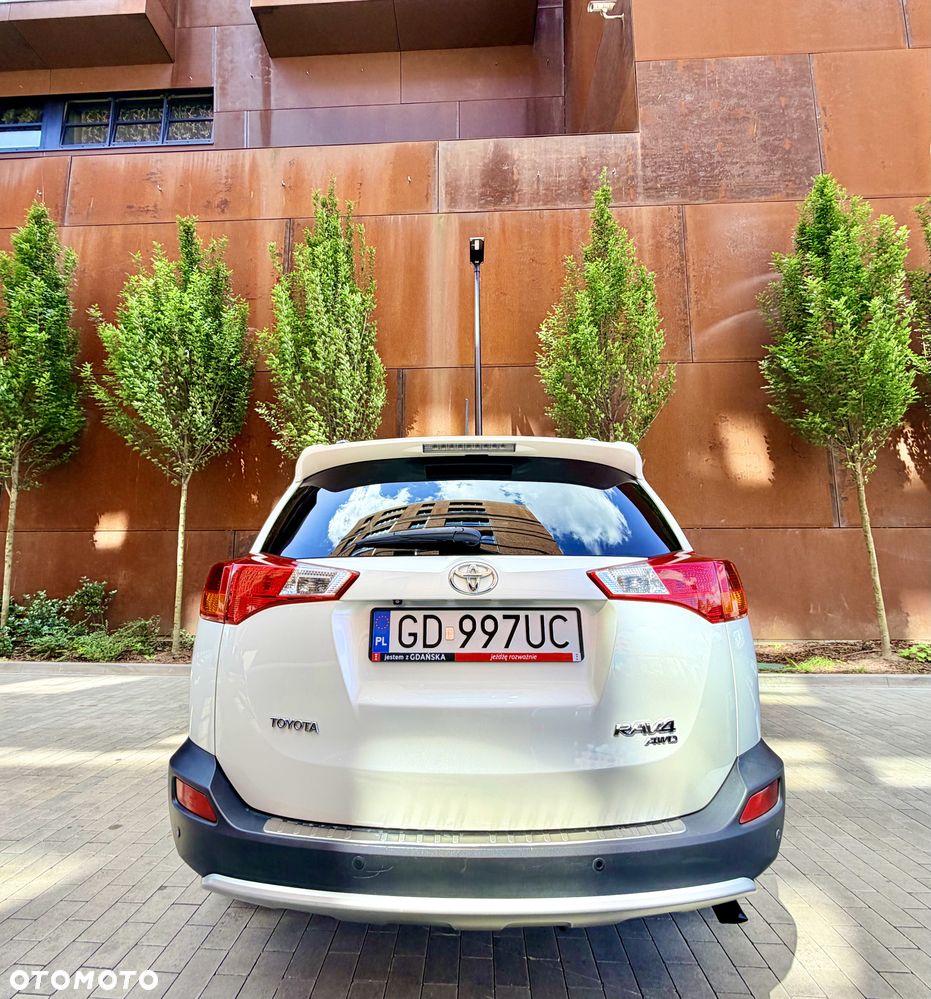 Toyota RAV4 2.2 D-4D Premium - 6