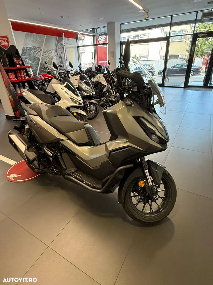 Honda ADV 350 - 2