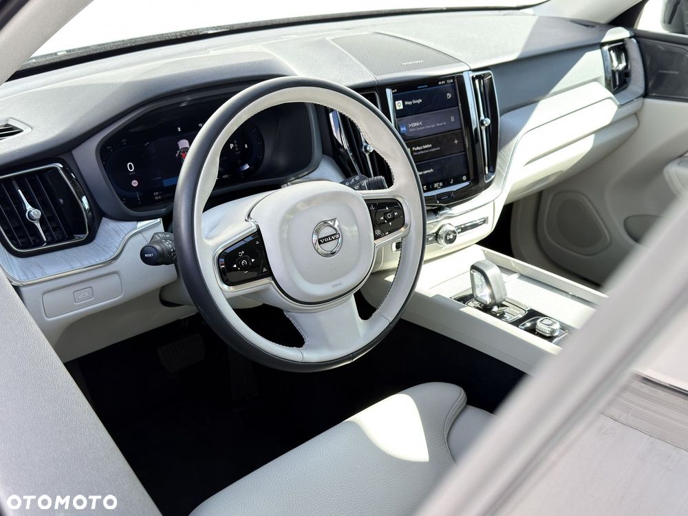 Volvo XC 60 - 22