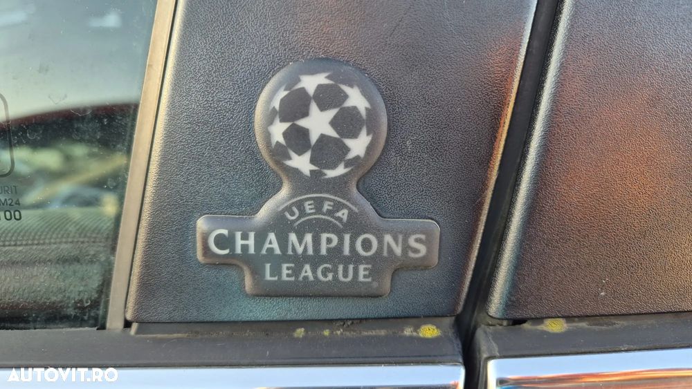 Ford Kuga 2.0 TDCi 4x4 Champions Edition - 25