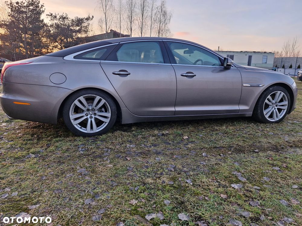Jaguar XJ 3.0 V6 S Luxury - 4