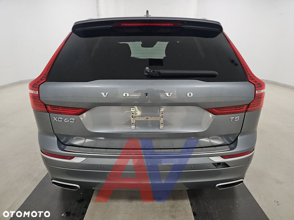 Volvo XC 60 - 6