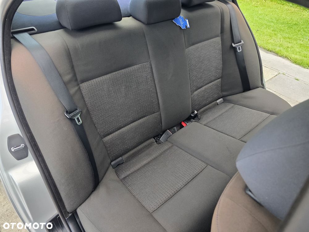 BMW Seria 3 - 35