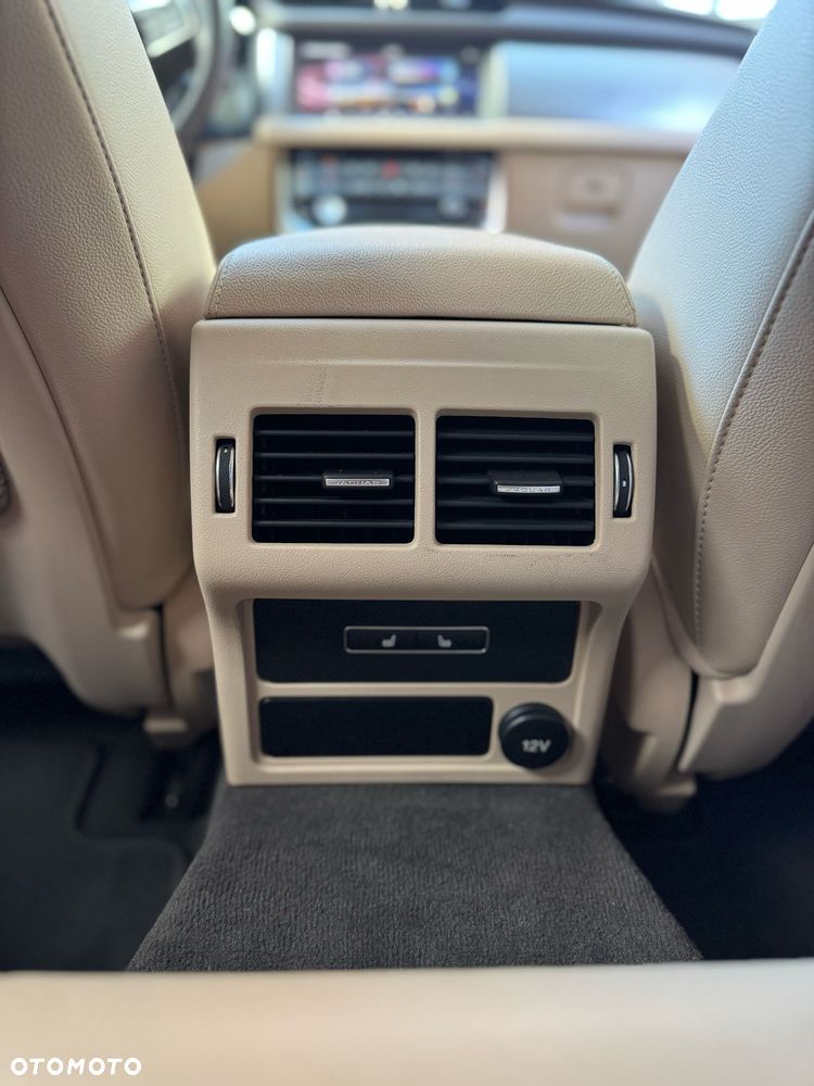 Jaguar XF 2.0 i4D R-Sport - 18