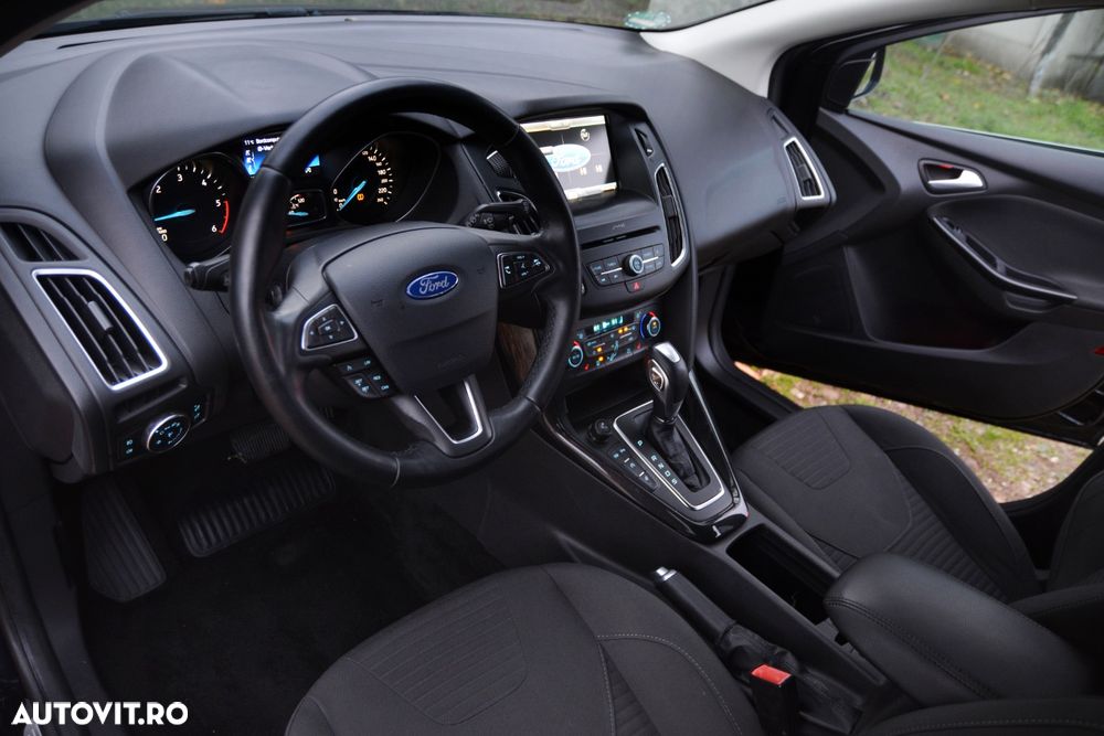 Ford Focus 2.0 TDCi DPF Start-Stopp-System Aut. Business - 12