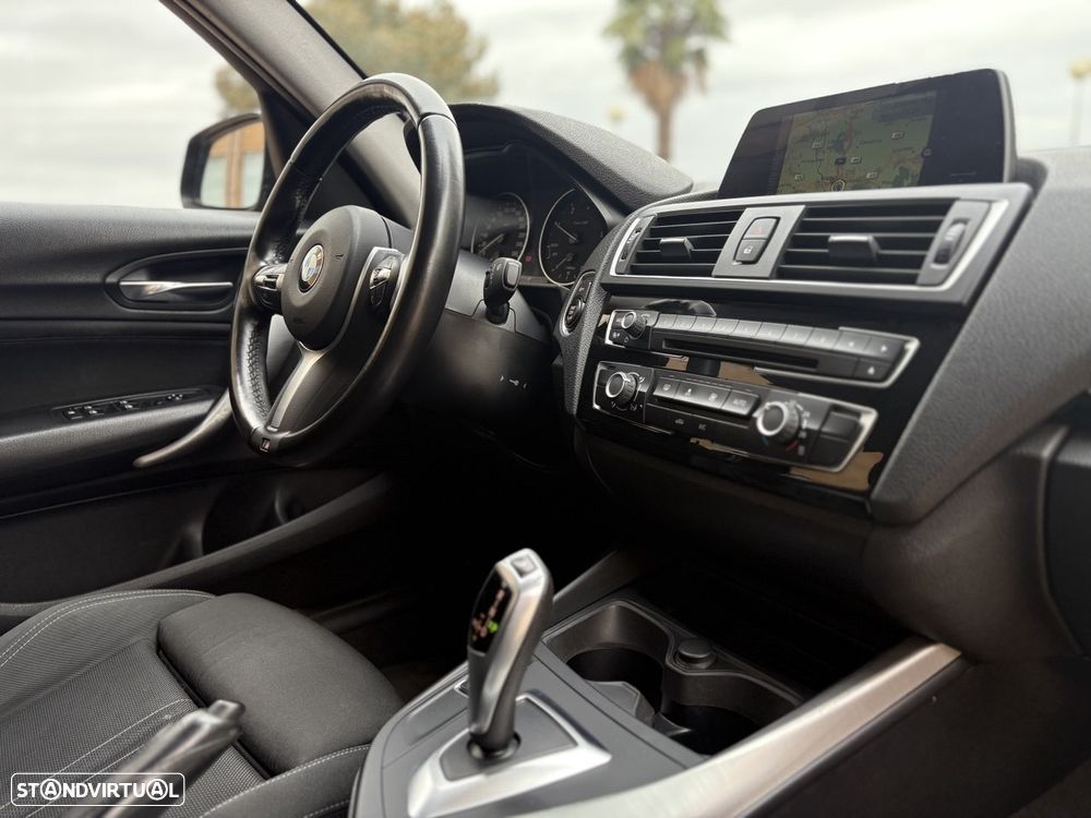 BMW 116 d Aut. Sport Line - 14