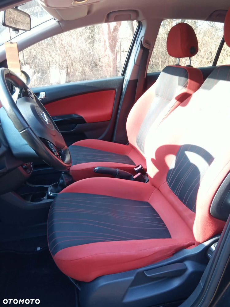 Opel Corsa 1.4 16V 111 - 12