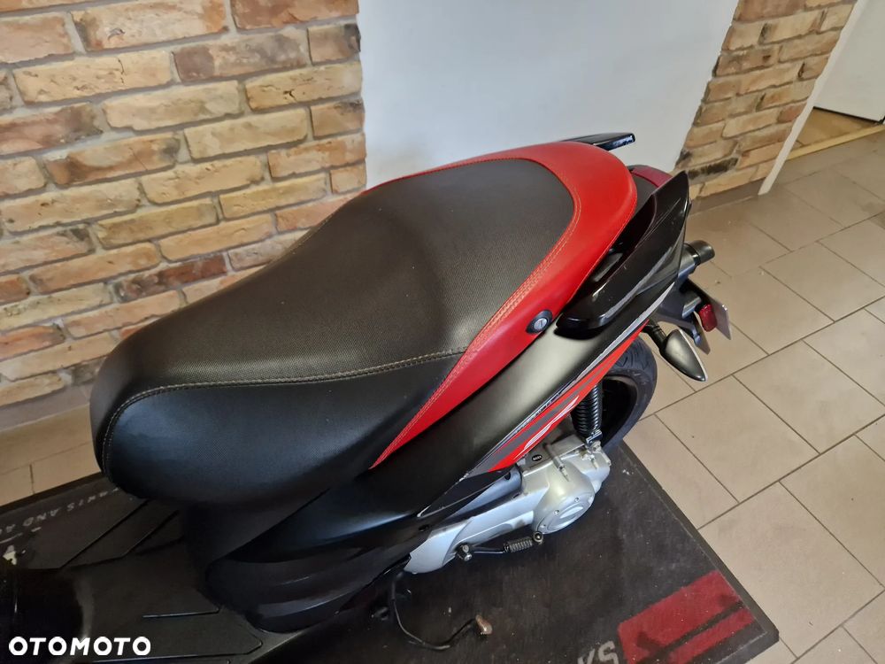 Aprilia SR - 27