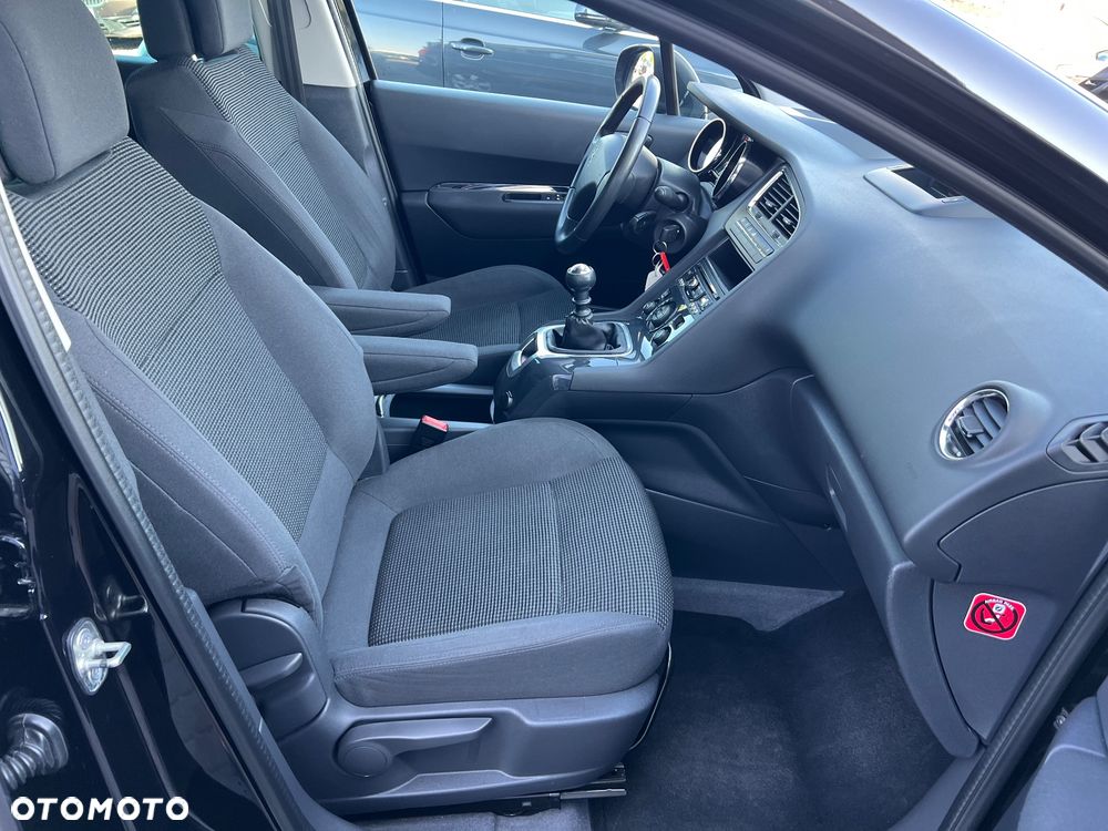 Peugeot 5008 1.2 PureTech Allure S&S - 27