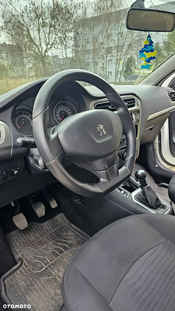 Peugeot 301 1.6 BlueHDi Active - 13