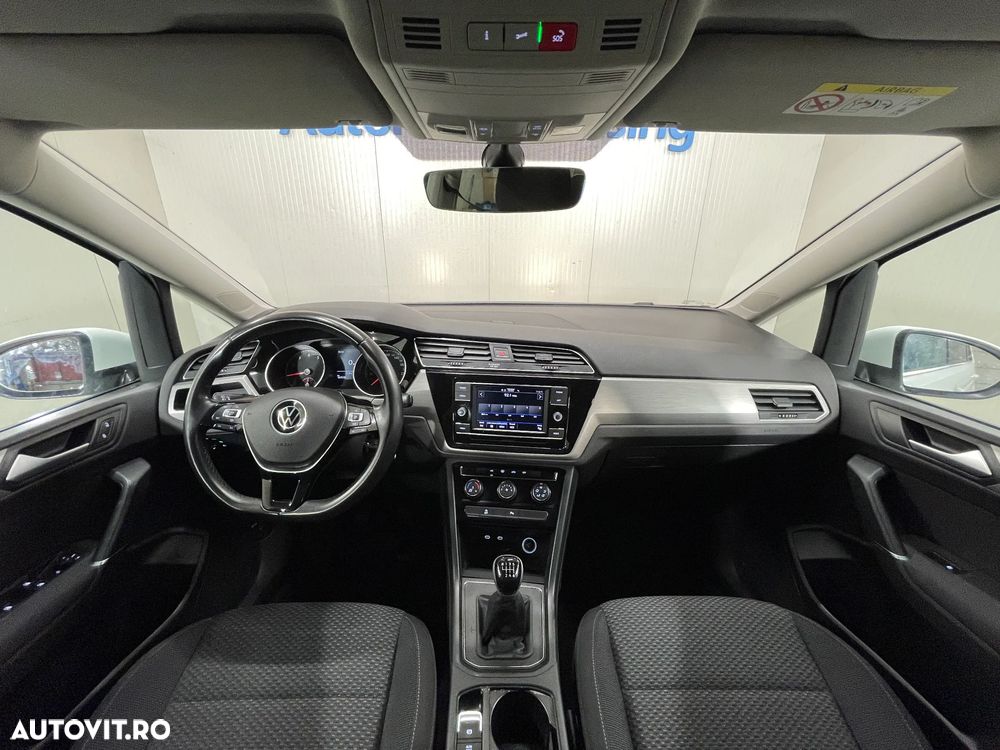 Volkswagen Touran 1.5 TSI Comfortline - 8