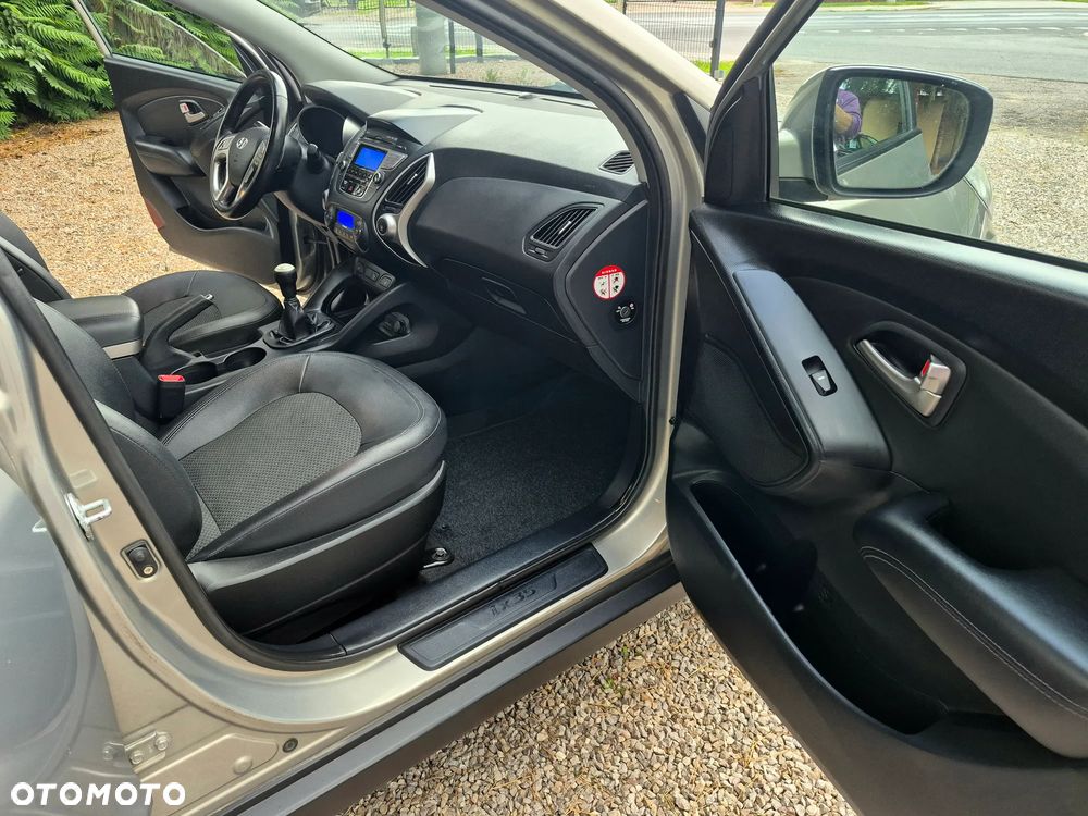 Hyundai ix35 2.0 2WD Style - 16