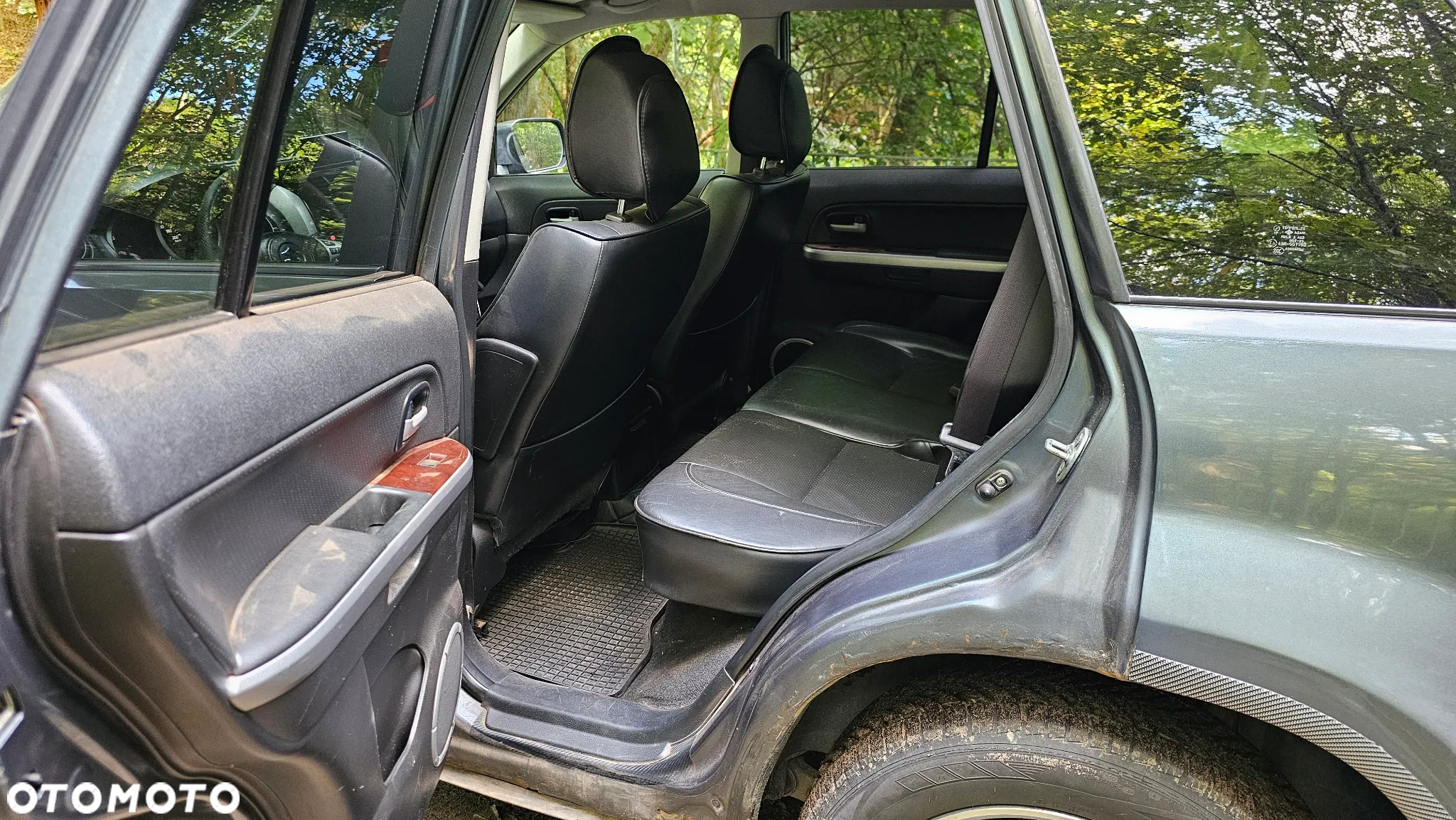 Suzuki Grand Vitara 1.9 DDiS - 19