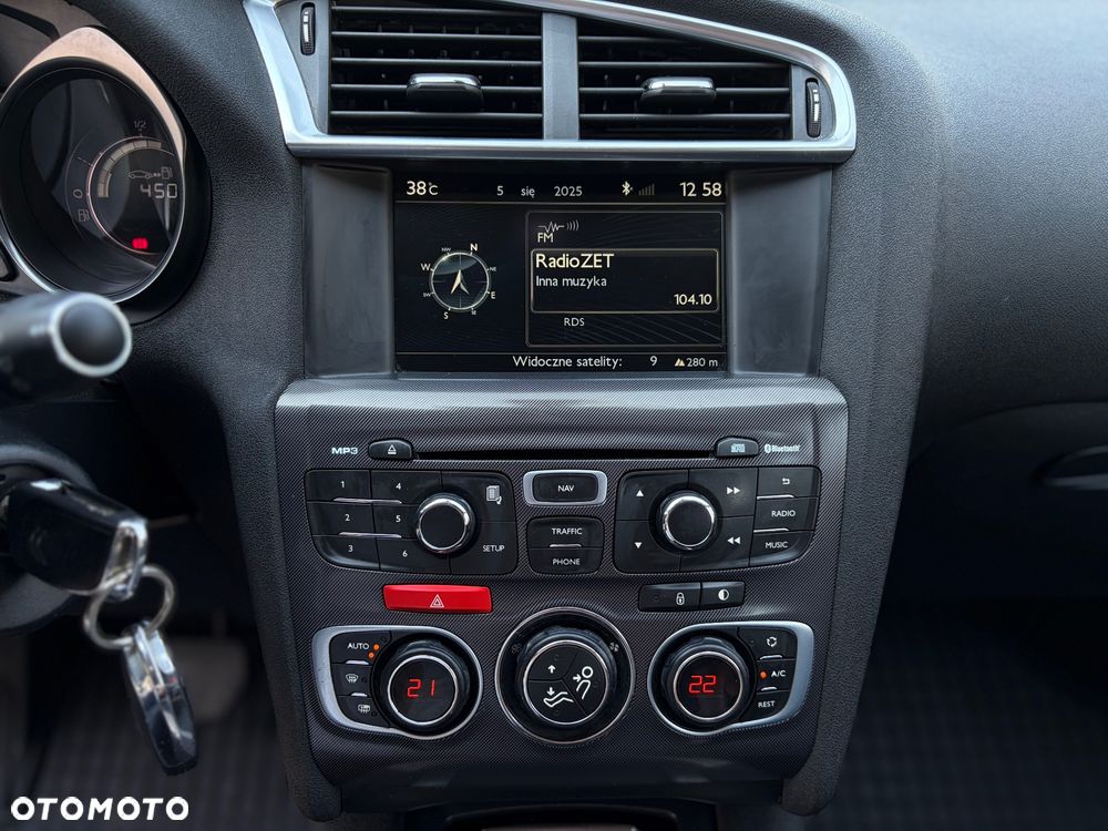 Citroën C4 e-HDi 115 ETG6 Exclusive - 31