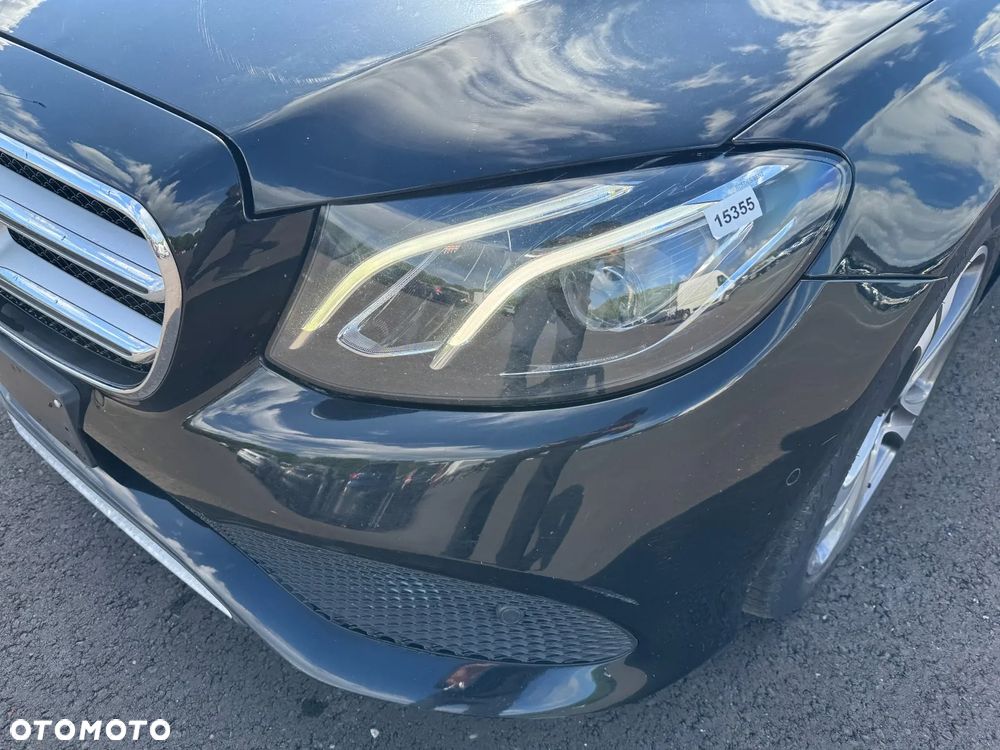 Mercedes-Benz Klasa E 220 d 4-Matic 9G-TRONIC - 5