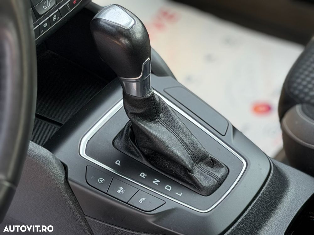 Ford Focus 1.0 EcoBoost Connected - 12