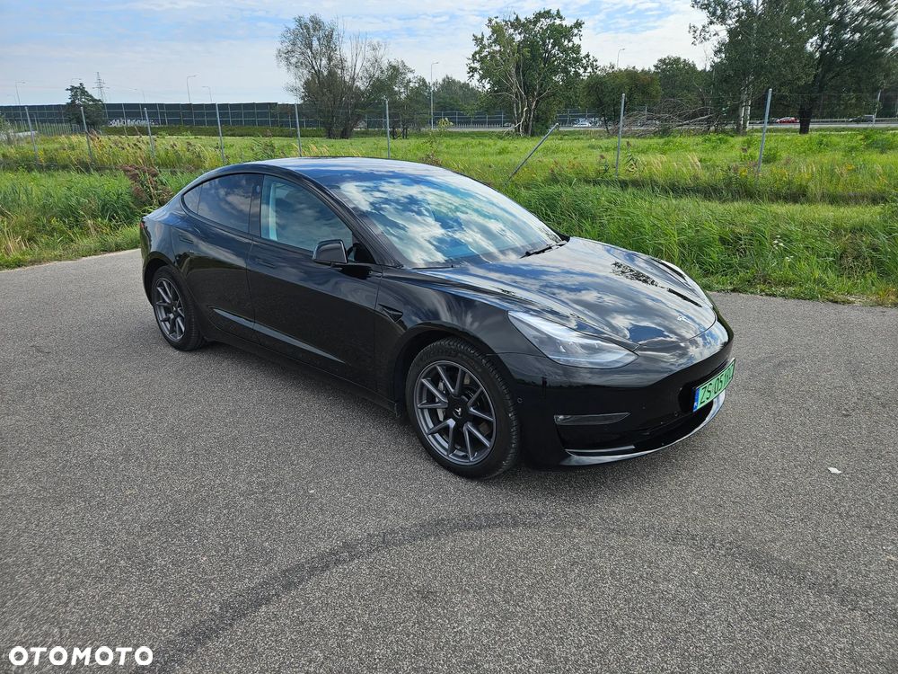 Tesla Model 3 AWD - 7