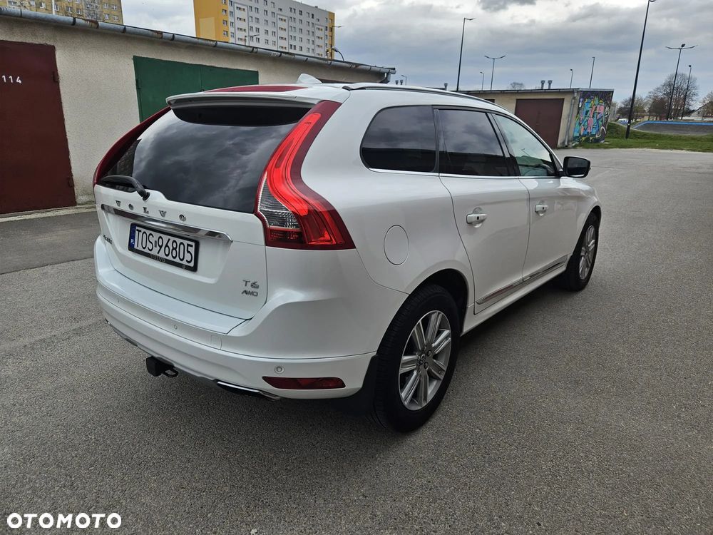 Volvo XC 60 T6 AWD Geartronic Summum - 8