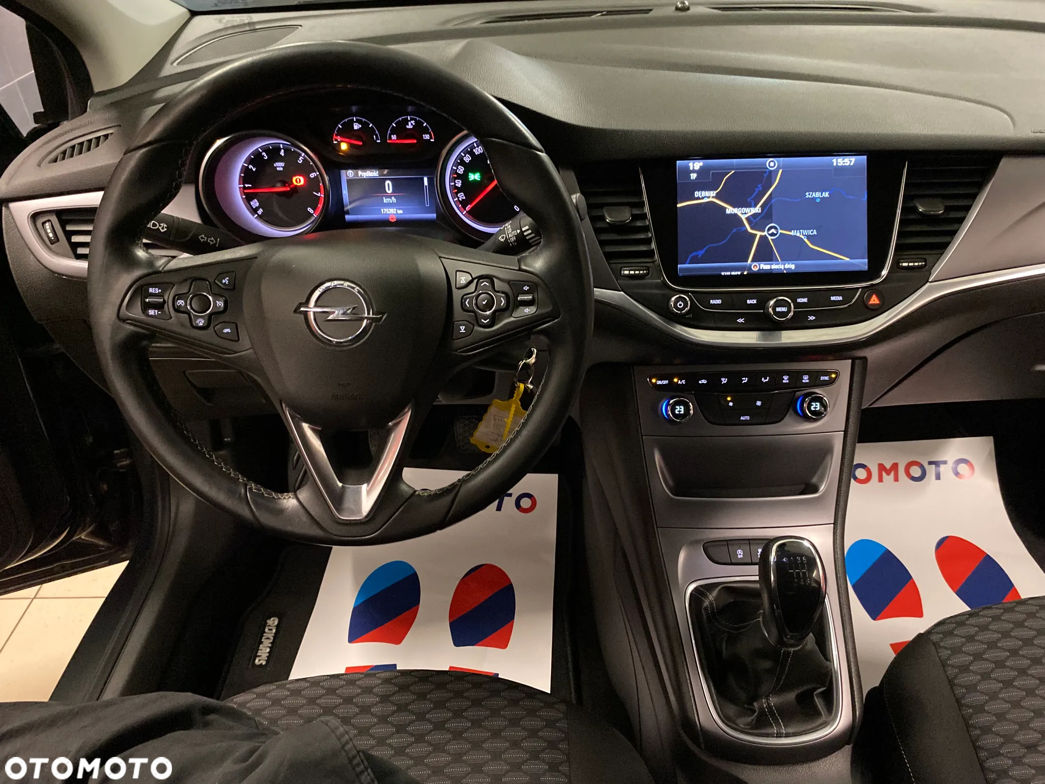 Opel Astra V 1.4 T Dynamic - 23