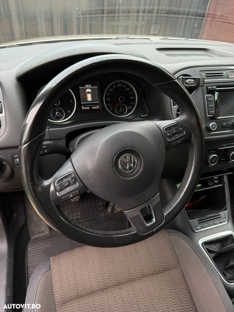Volkswagen Tiguan 2.0 TDI 4Motion BMT Sport & Style - 32