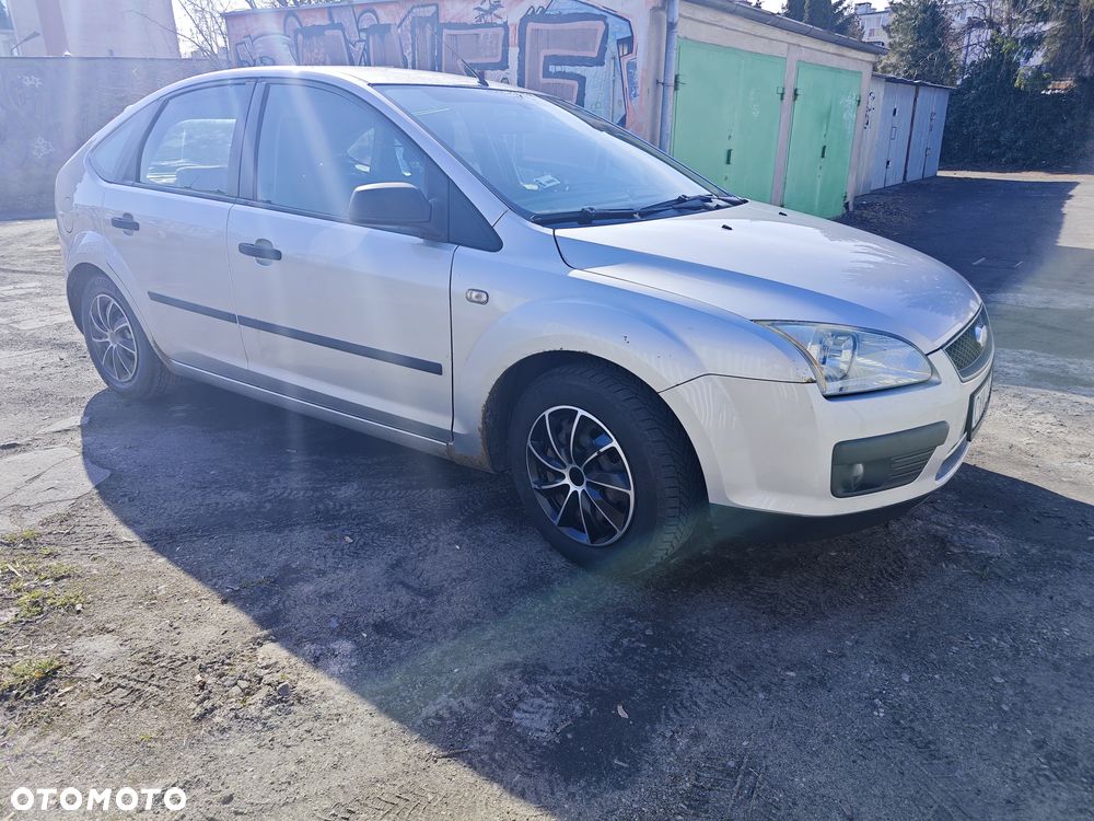 Ford Focus 1.6 TDCi DPF Ambiente - 2