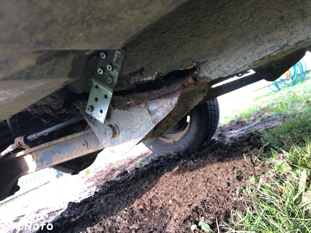 Suzuki Jimny 1.3 JLX - 22