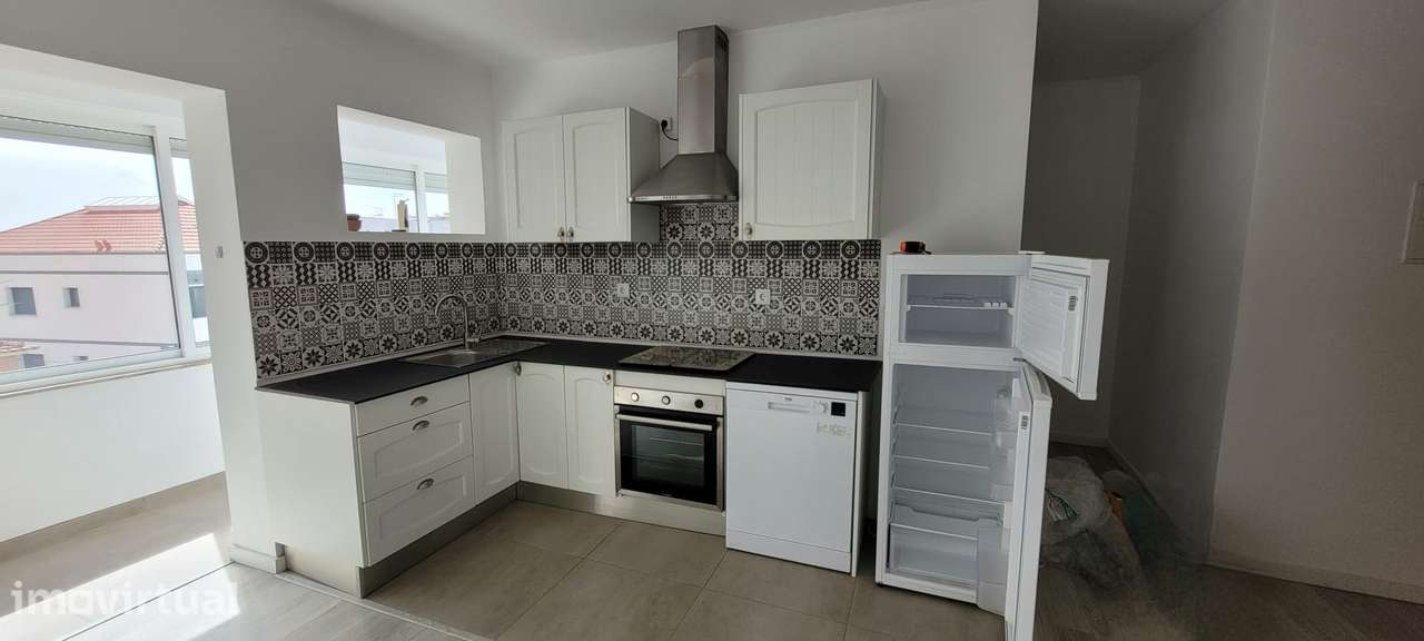 Apartamento T3 no centro de Almada para arrendamento