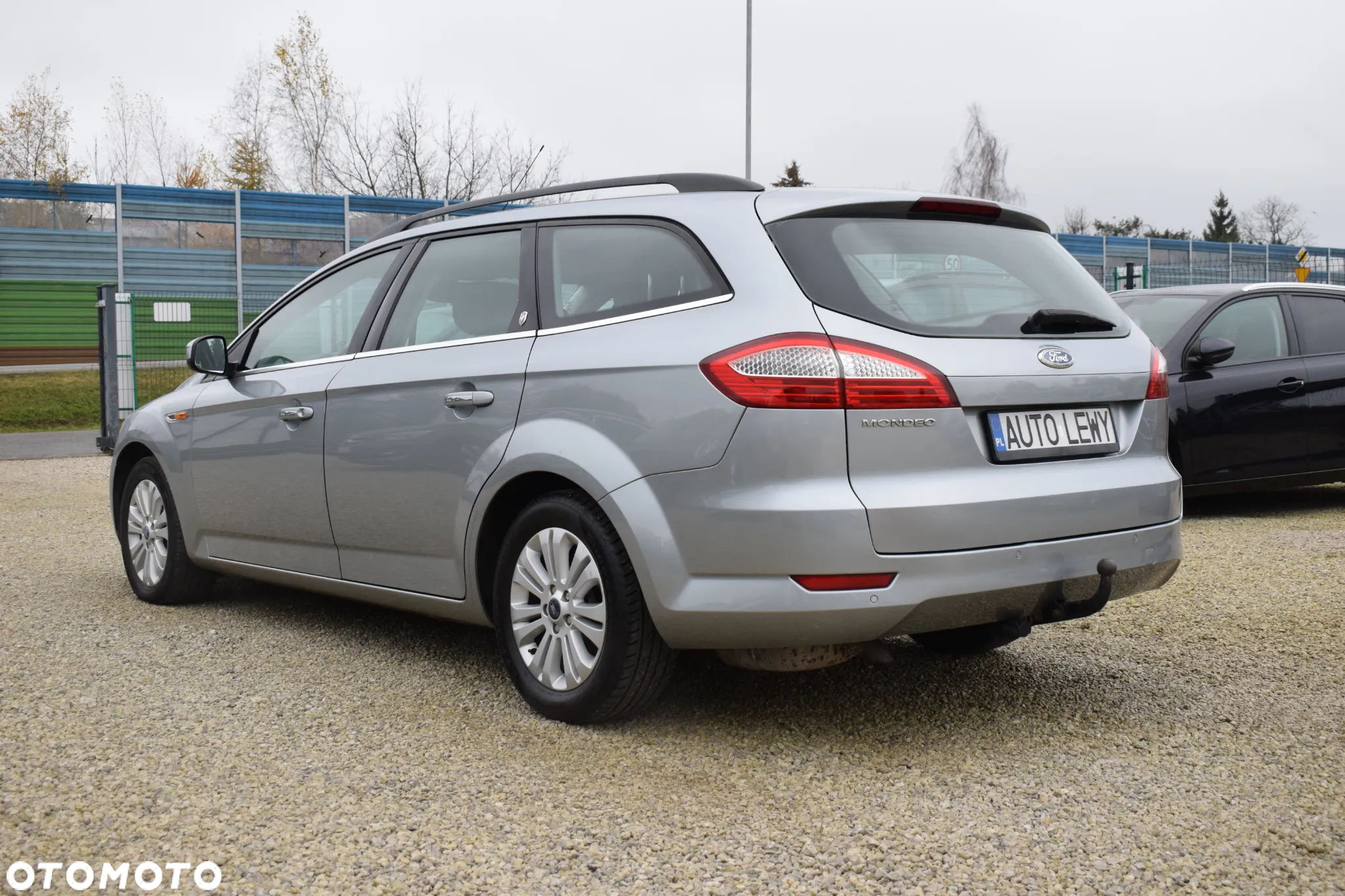 Ford Mondeo 2.0 Ghia - 7