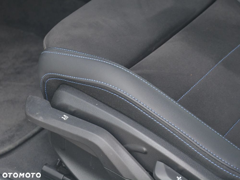 BMW Seria 2 220i mHEV M Sport sport - 11