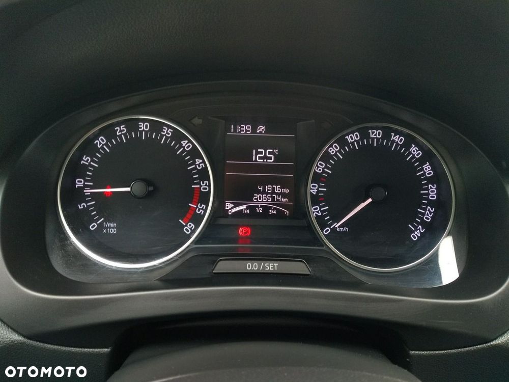 Skoda RAPID 1.4 TDI Active - 10