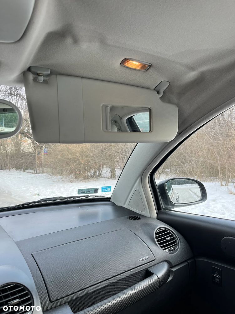 Volkswagen New Beetle 1.9 TDI - 28