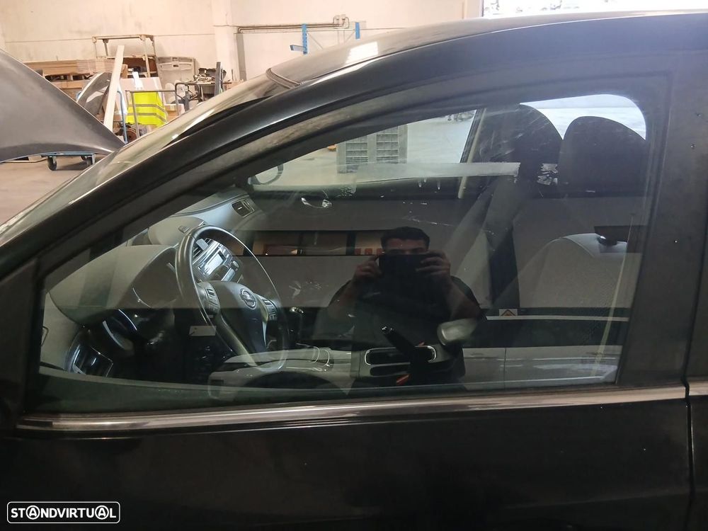 Vidro porta frente esquerda NISSAN Pulsar Hatchback (C13) - 1