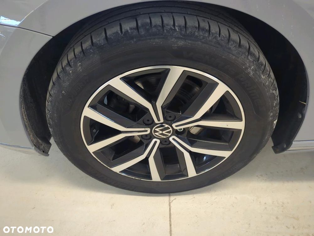 Volkswagen Passat - 5