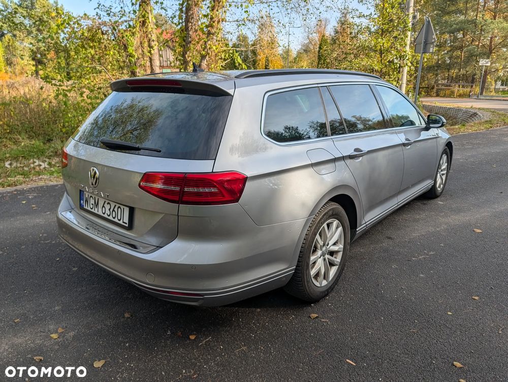 Volkswagen Passat Variant 1.6 TDI (BlueMotion Technology) DSG Comfortline - 6