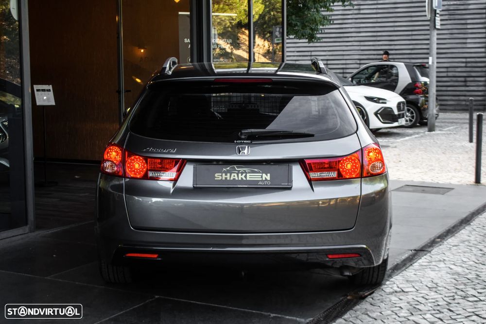 Honda Accord Tourer 2.2 i-DTEC Elegance - 10