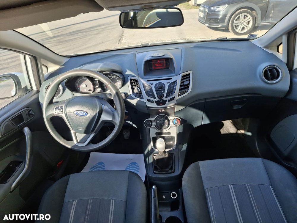 Ford Fiesta - 7