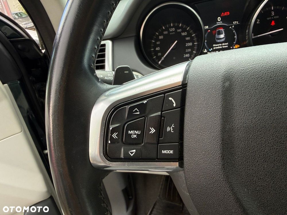 Land Rover Discovery Sport - 31