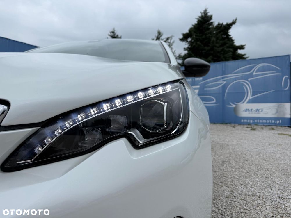 Peugeot 308 1.2 PureTech GT S&S EAT8 - 10