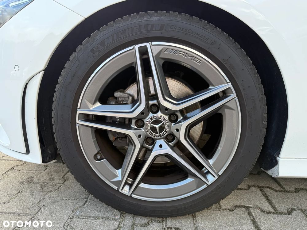 Mercedes-Benz CLA 180 AMG Line 7G-DCT - 5