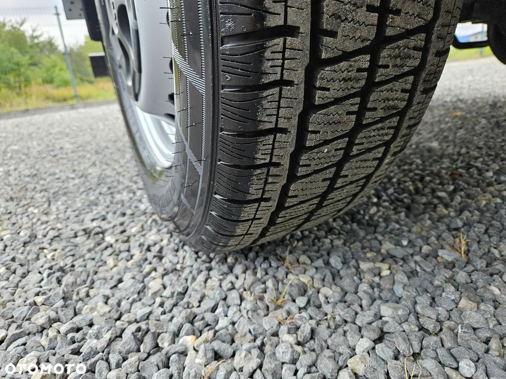 Iveco Daily 35S16 / 3.0 160KM / Kontener 8 palet / Winda 750Kg/ Klima / Bardzo ładny ! - 33