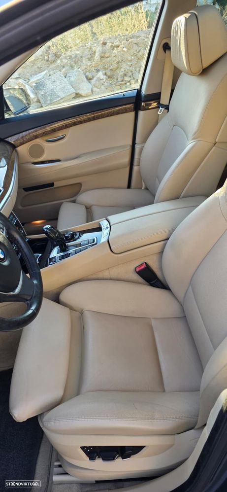 BMW 535 Gran Turismo i xDrive - 23