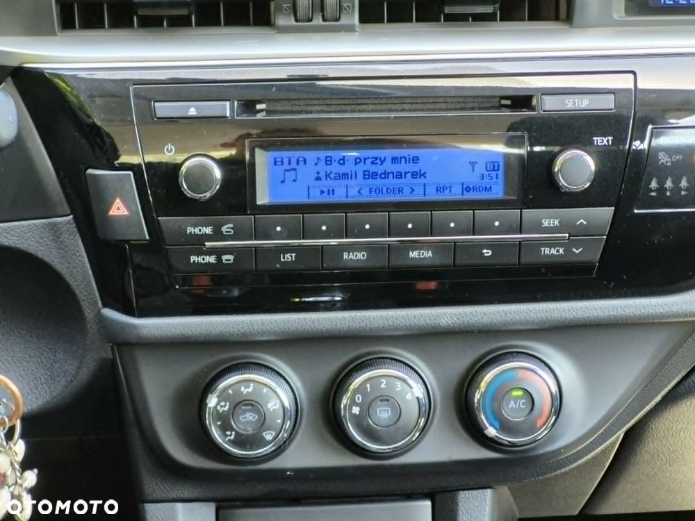 Toyota Corolla 1.6 Active - 9