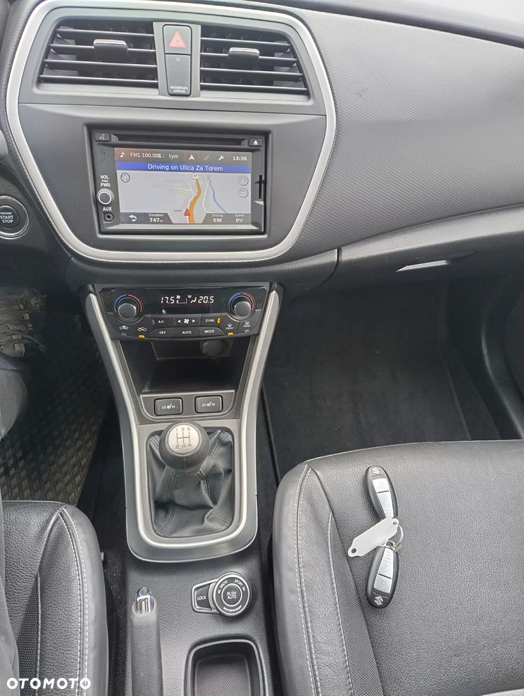 Suzuki S-Cross - 21