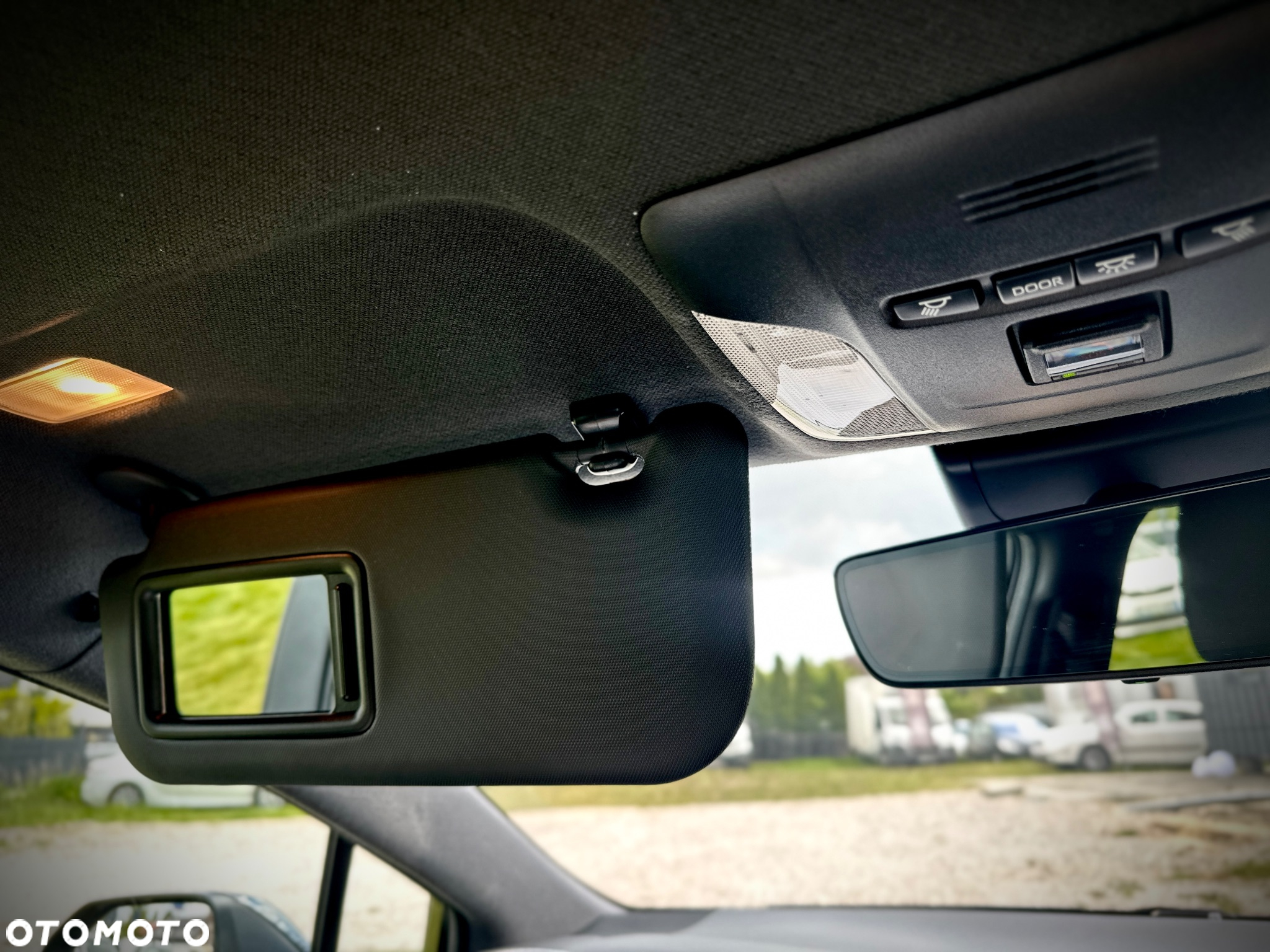 Toyota Corolla 1.8 Hybrid Comfort - 31