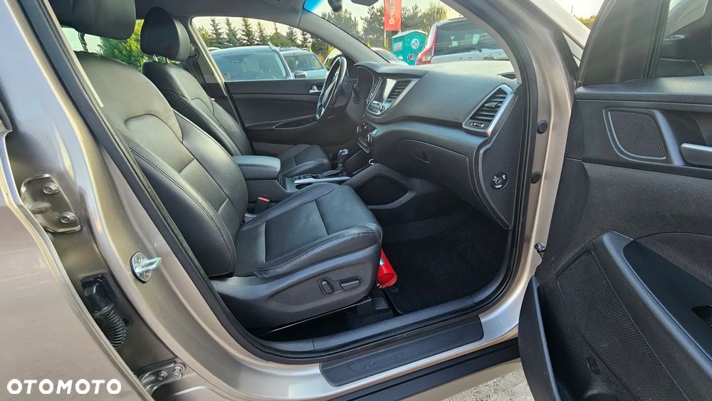 Hyundai Tucson blue 1.7 CRDi 2WD DCT Premium - 10