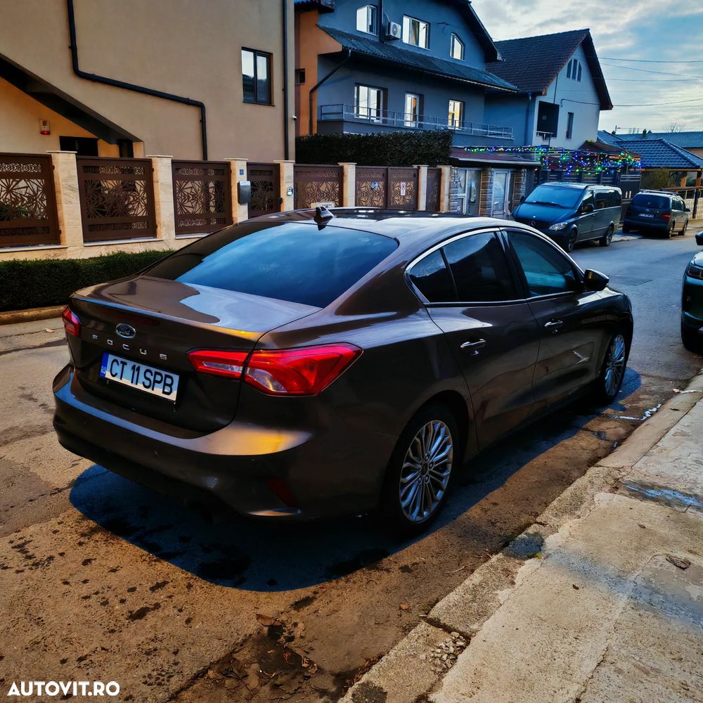 Ford Focus 1.0 EcoBoost Titanium - 3