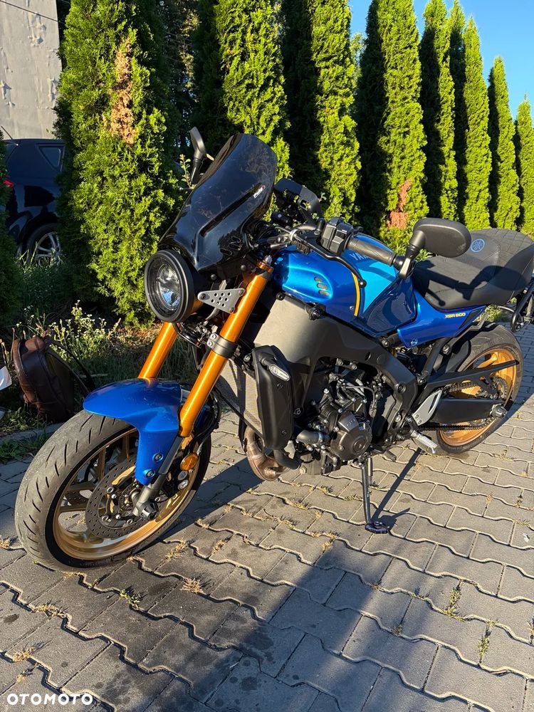 Yamaha XSR - 12